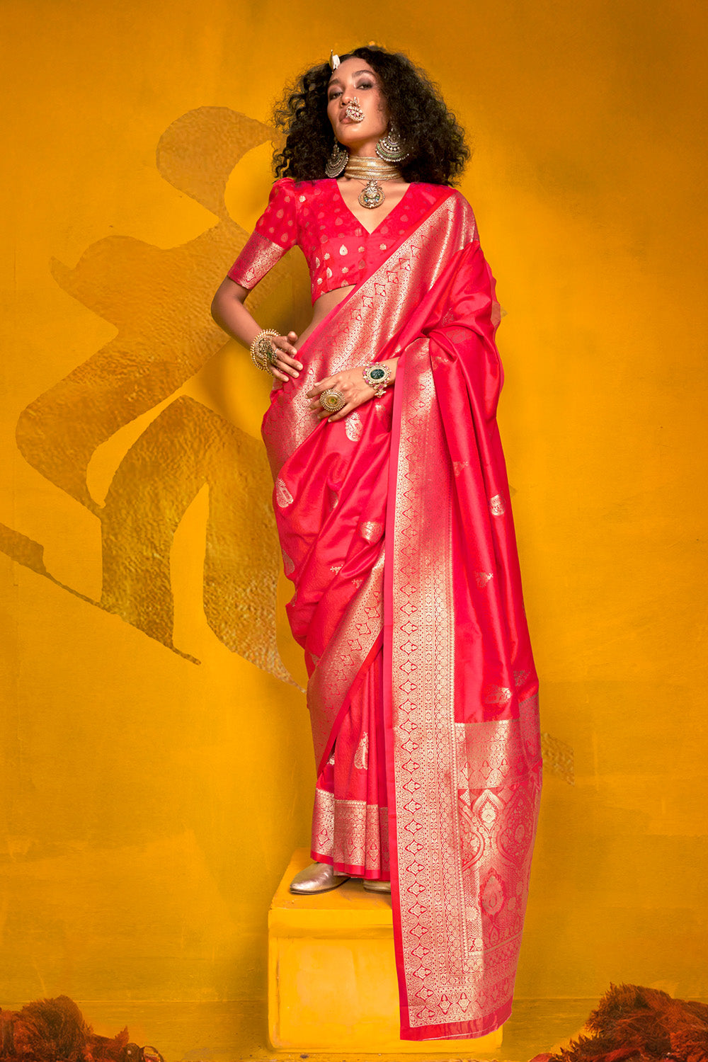 Pink Banarasi Saree With Pallu And Blouse