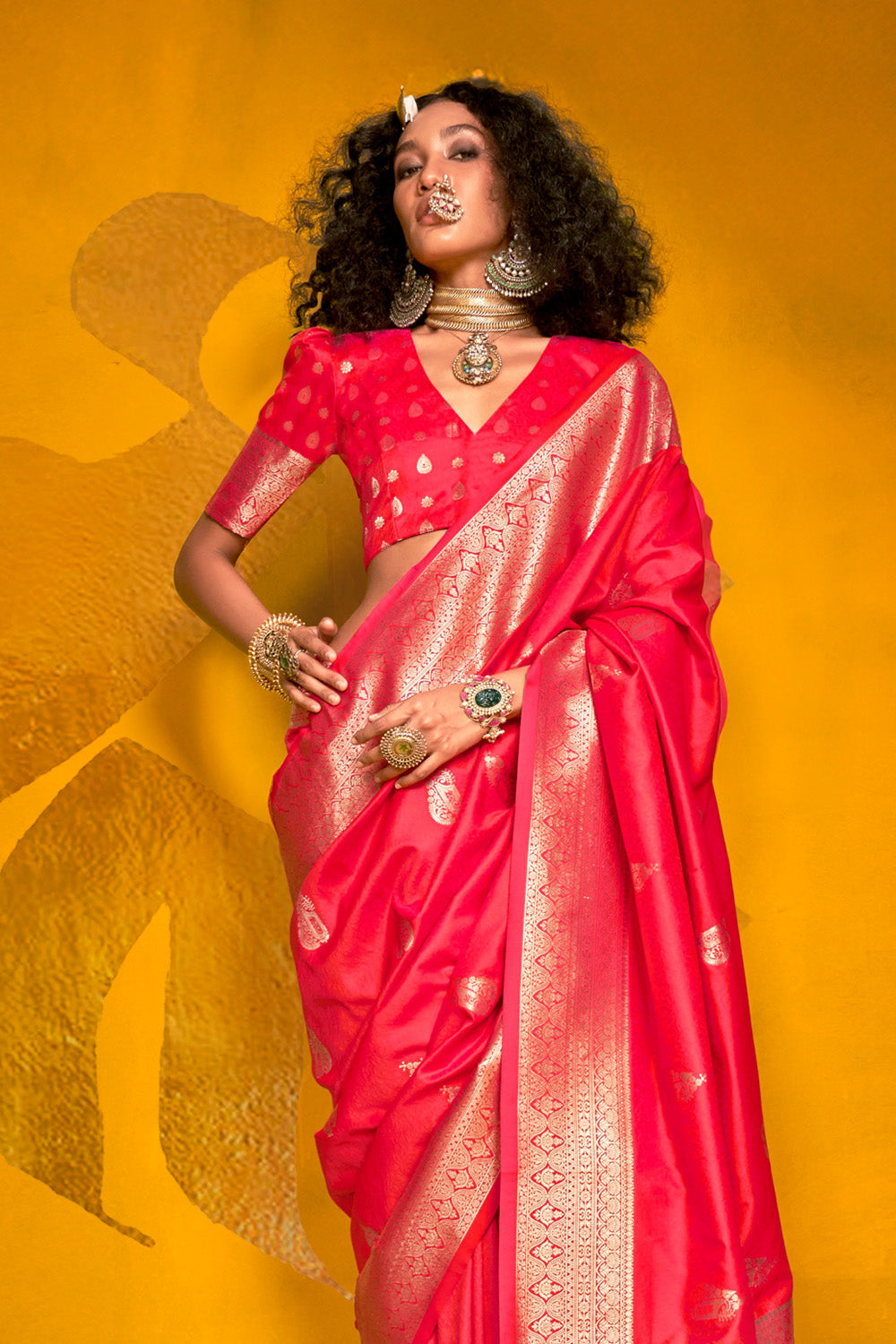 Pink Banarasi Saree With Pallu And Blouse