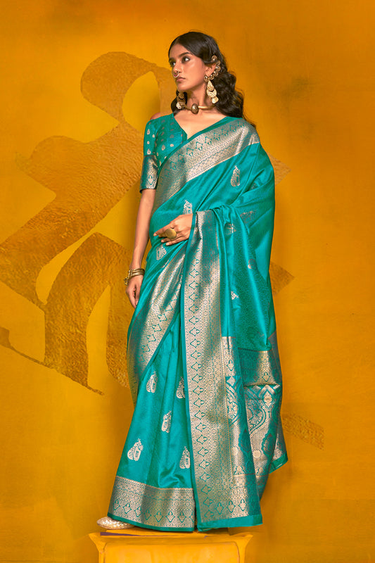 Sea Green Banarasi Saree With Pallu And Blouse
