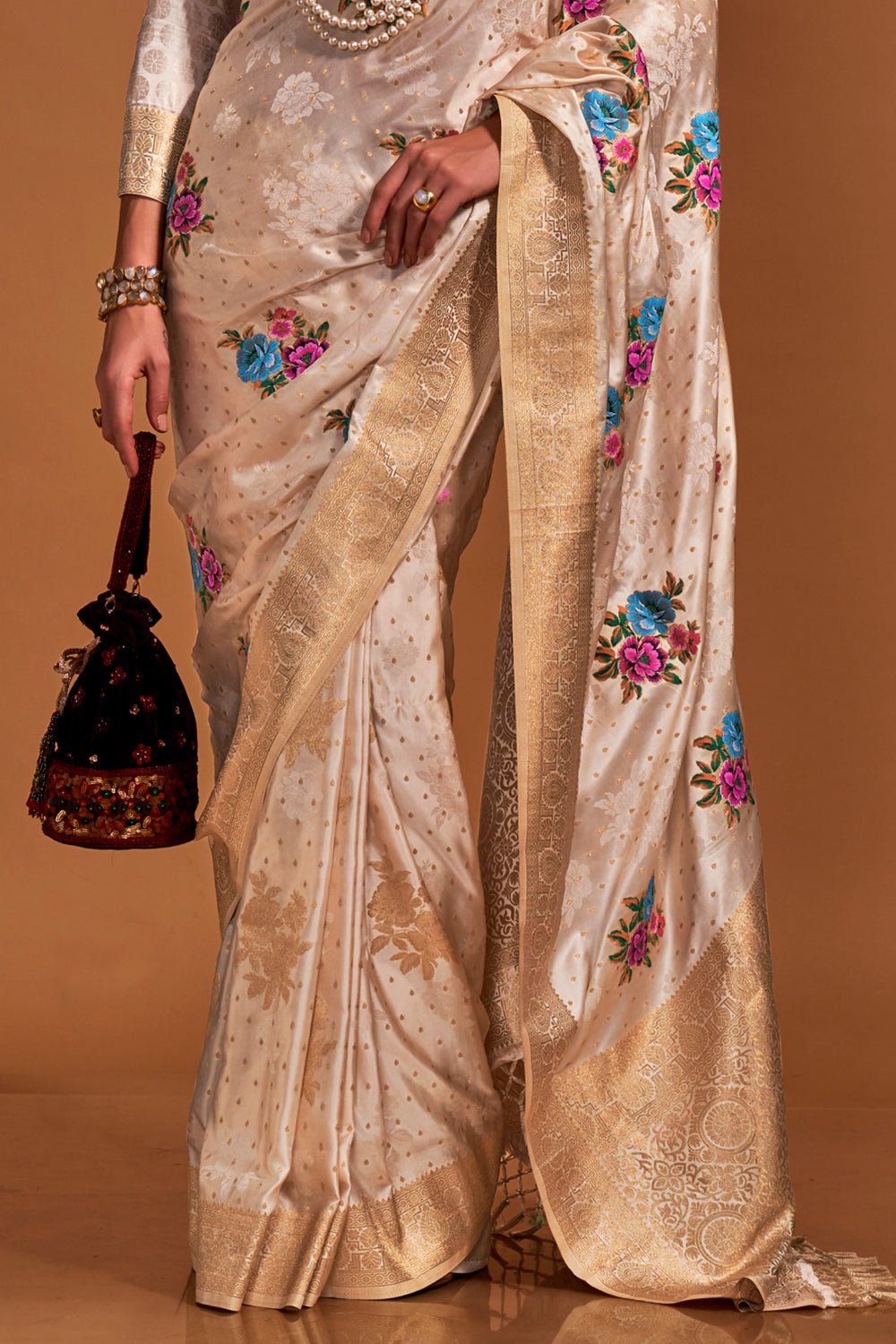 Beige Multicolor Flower Print Saree With Blouse