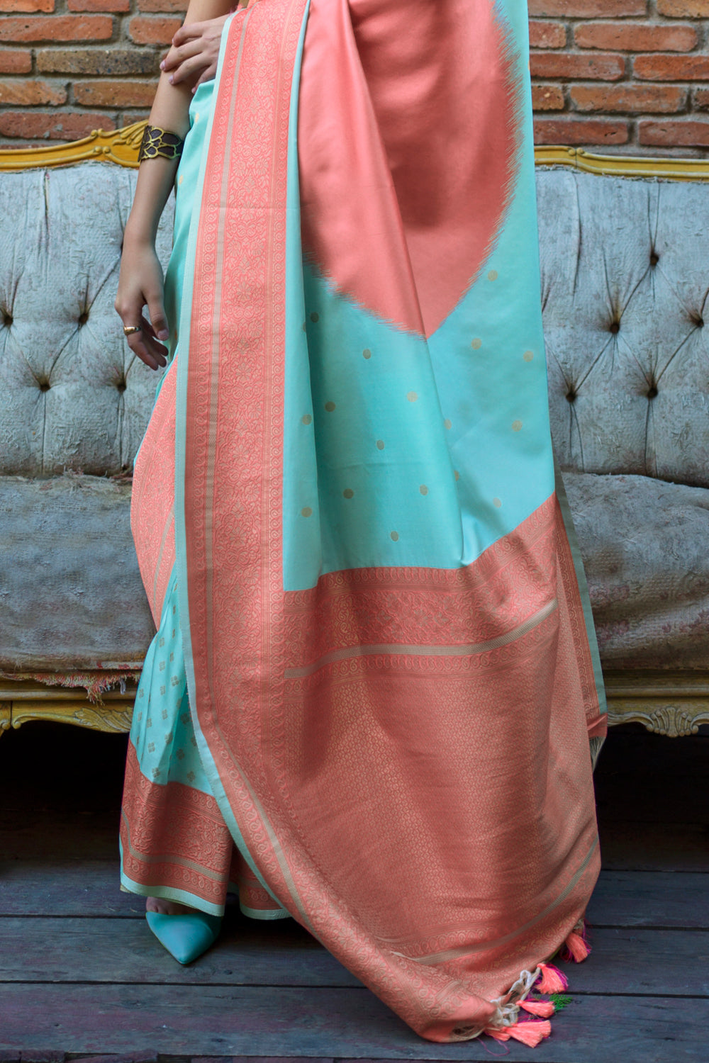 Multicolor Saree With Contrast Pallu And Green Blouse
