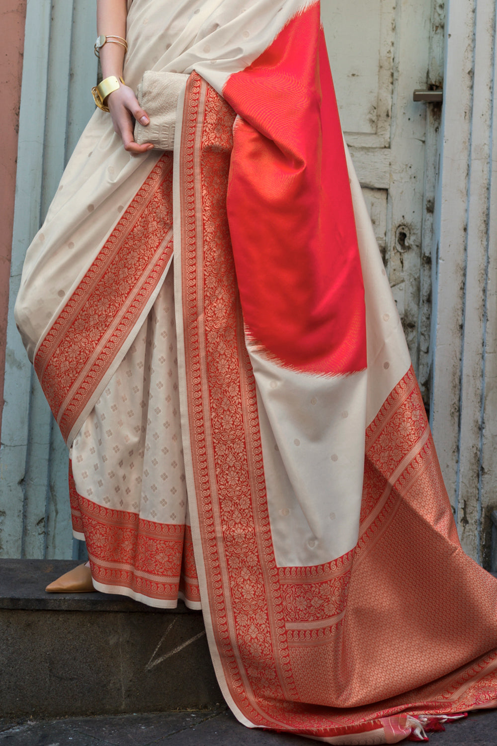 Multicolor Saree With Contrast Pallu And Beige Blouse