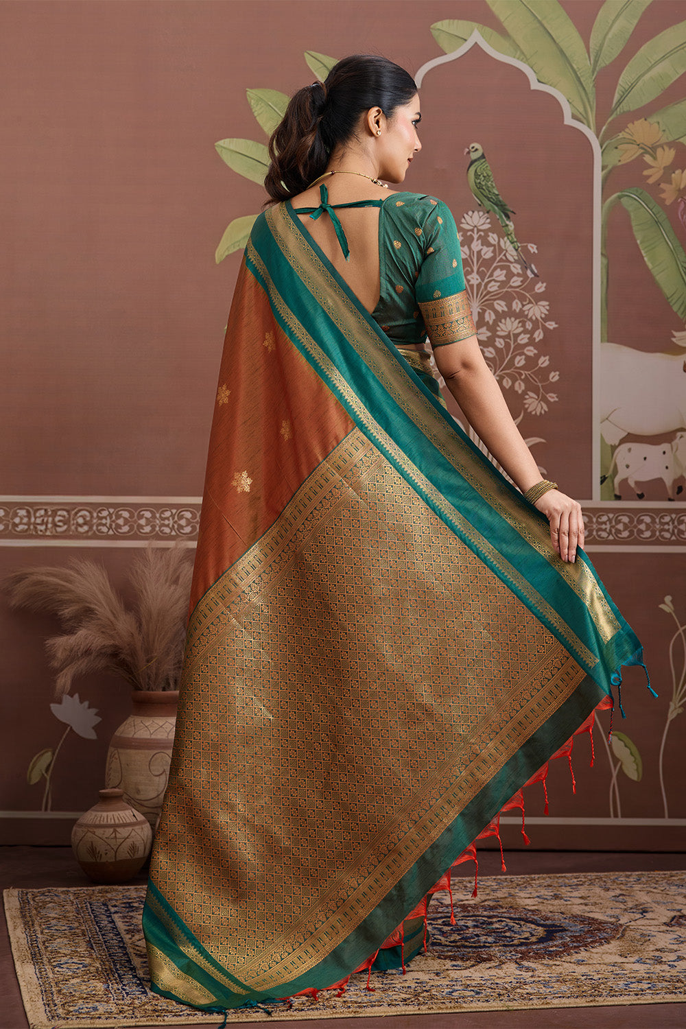 Brown Onam Design Saree with blouse
