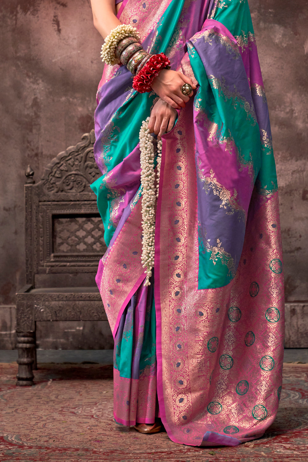 Multicolor Rangkaat Woven Saree With Pink Blouse