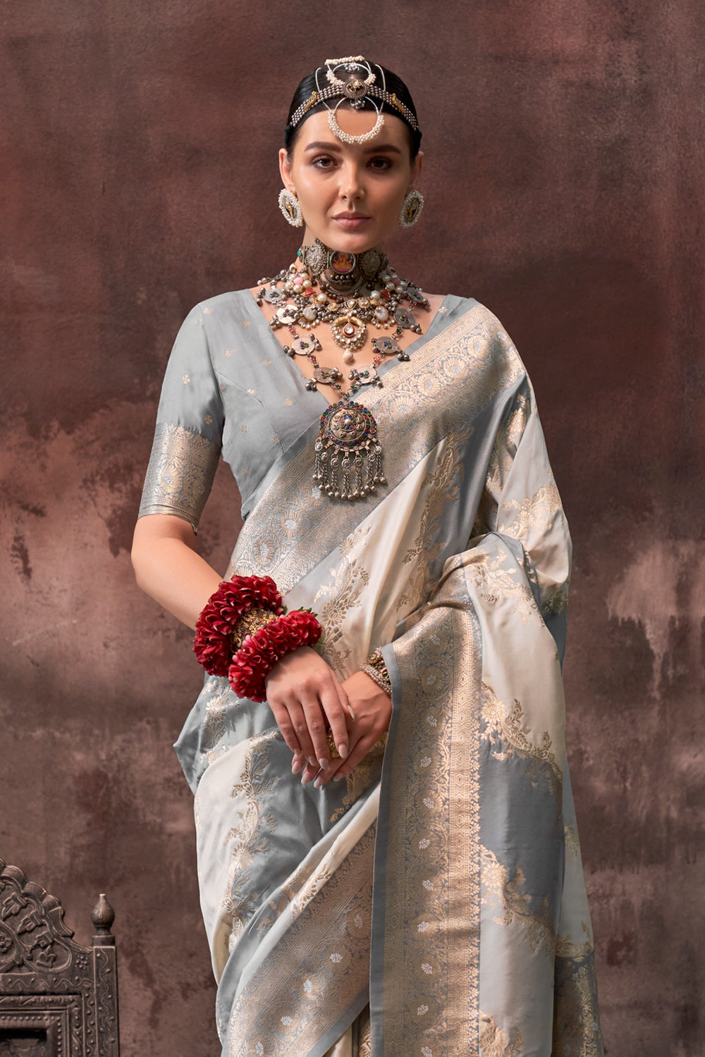 Multicolor Rangkaat Woven Saree With Grey Blouse