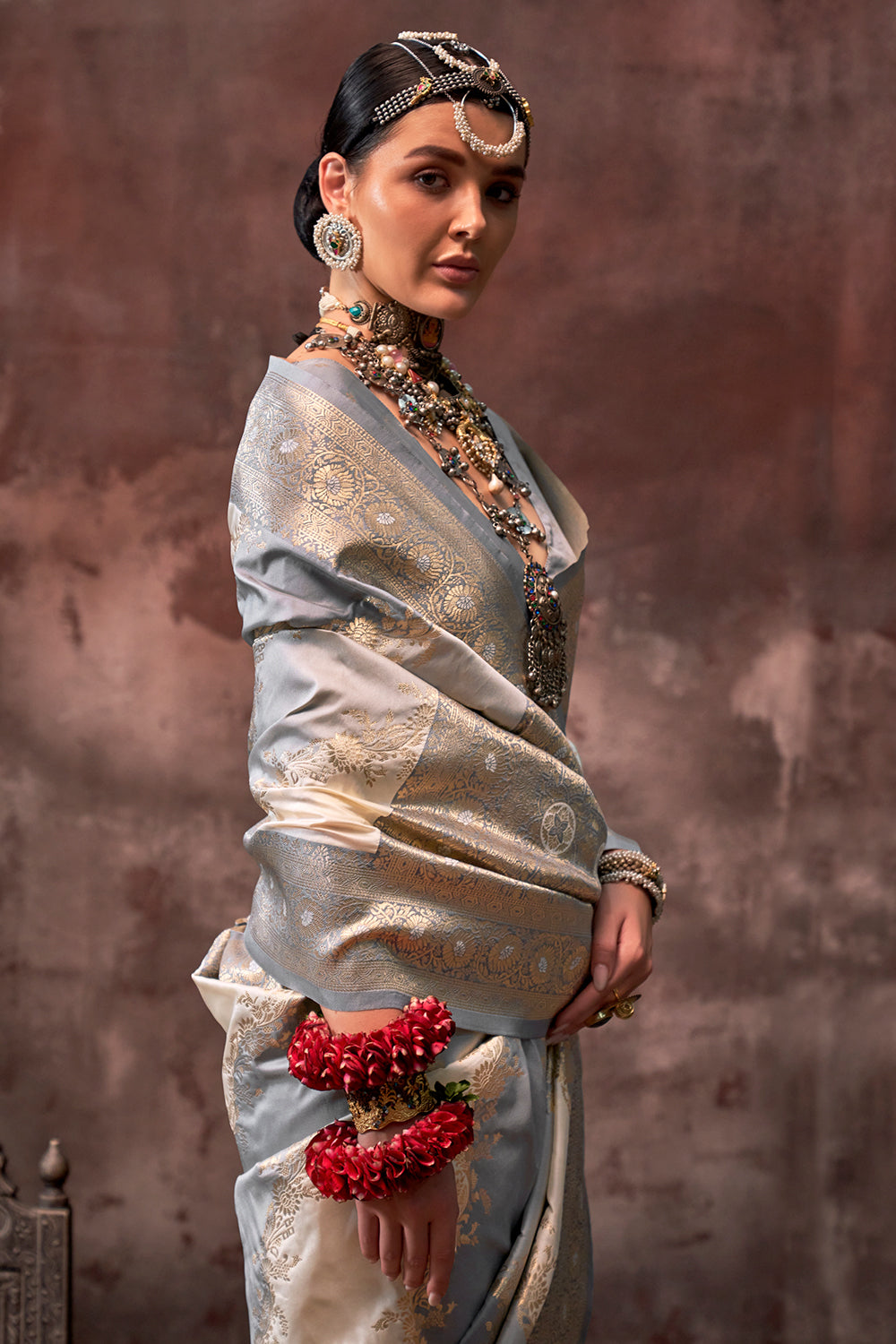 Multicolor Rangkaat Woven Saree With Grey Blouse