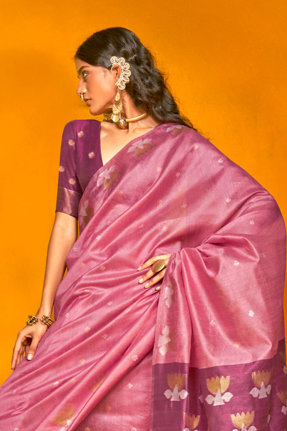 Pink Saree Lotus Design Contrast Pallu With Blouse