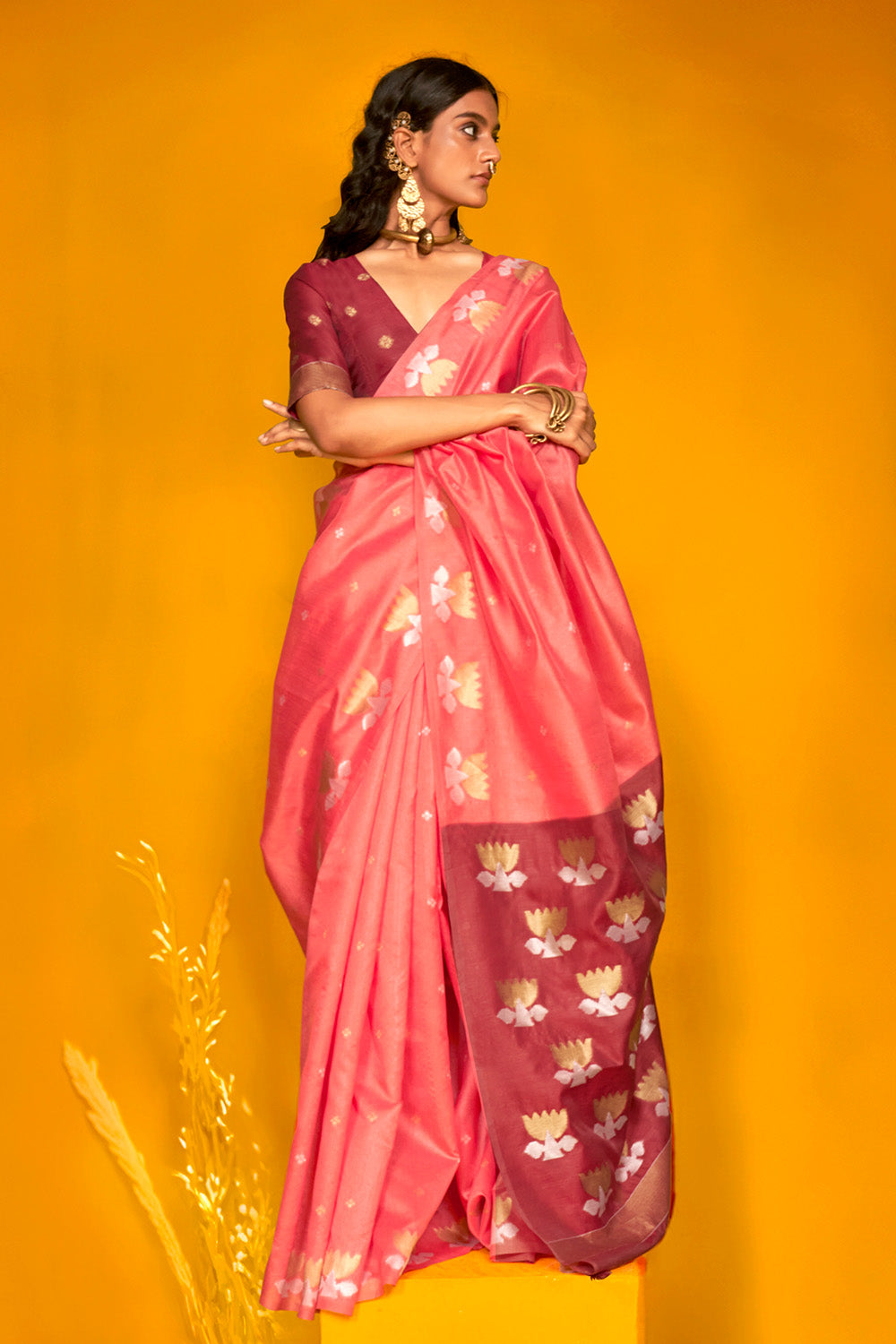 Coral Saree Lotus Design Contrast Pallu With Blouse