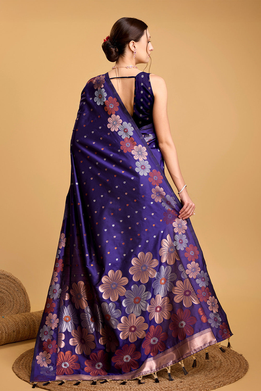 Blue Floral Motif Saree With Tassel And Blouse