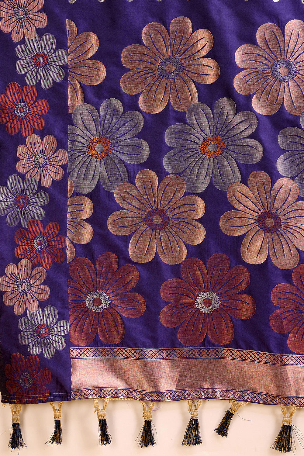 Blue Floral Motif Saree With Tassel And Blouse