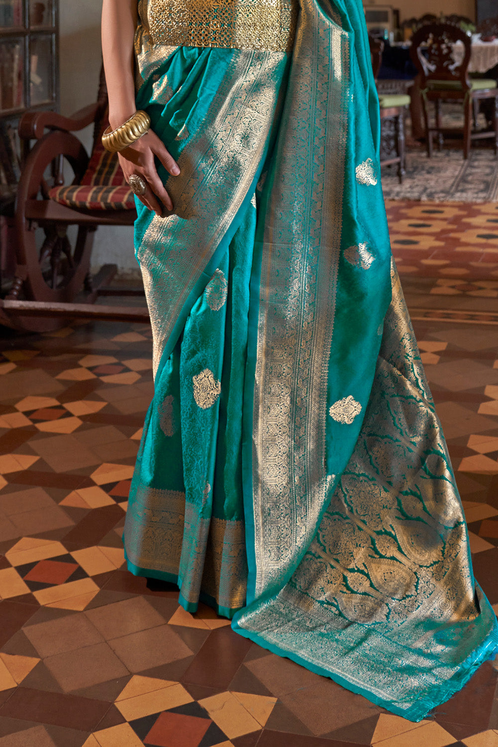 Teal Green Two Tone Saree With Brocade Blouse