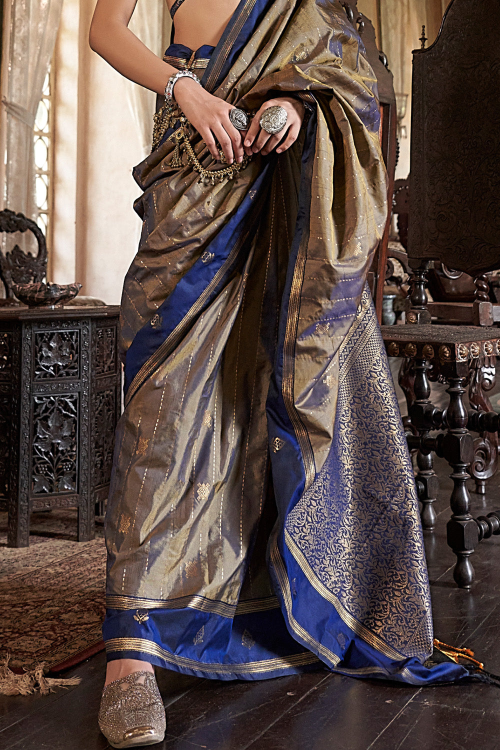 Golden Leheriya Stripes Saree With Blouse