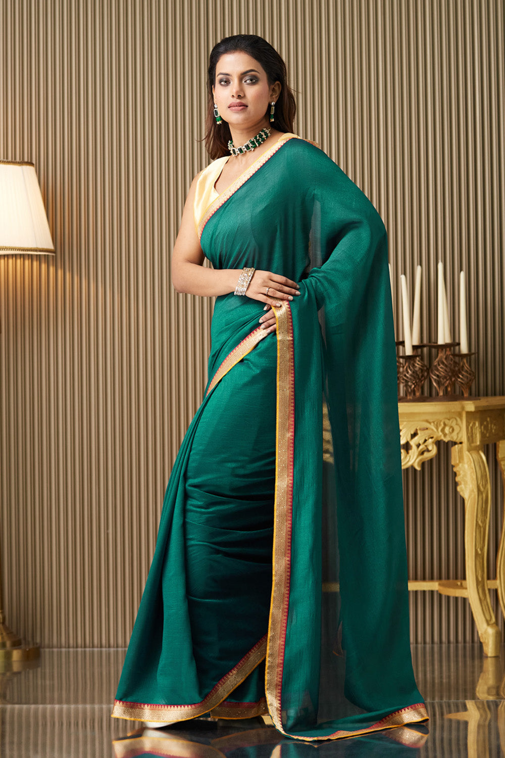Green Solid Lace Saree With Blouse