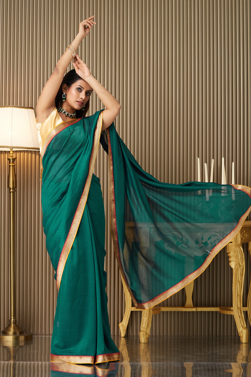 Green Solid Lace Saree With Blouse